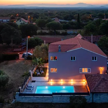 Silente Villa